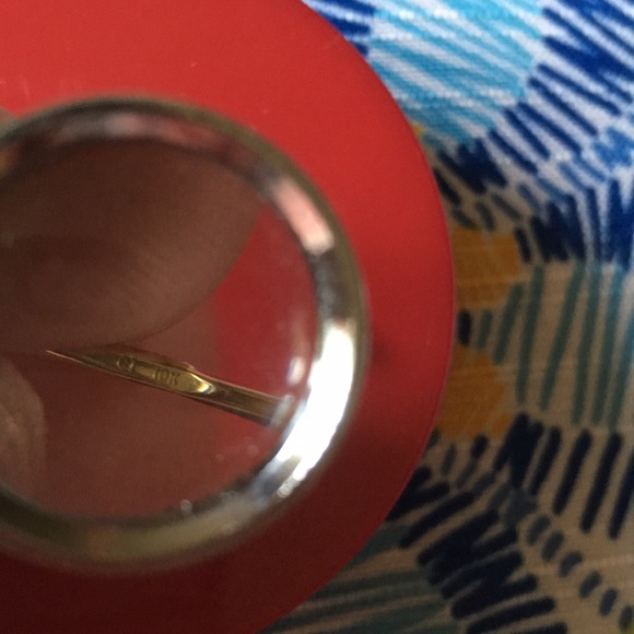 10KG Blue Topaz Leverlock Heart Earrings - Picture 3 of 3